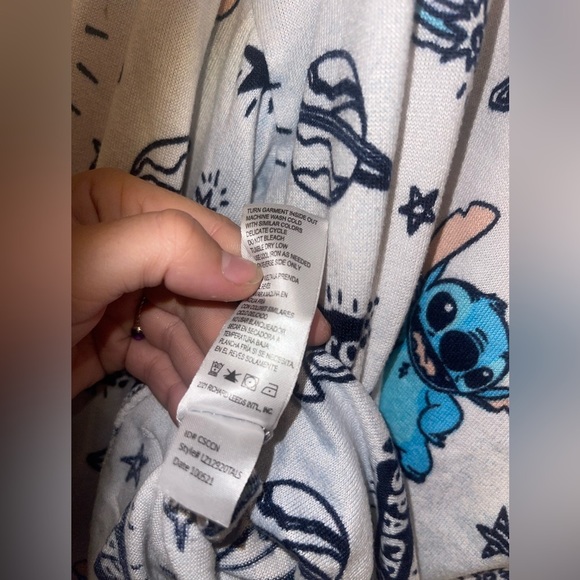 Disney Stitch Flannel Shirt All Over Graphic Size XL Soft Material - Picture 5 of 8
